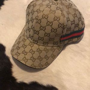 Gucci hat
